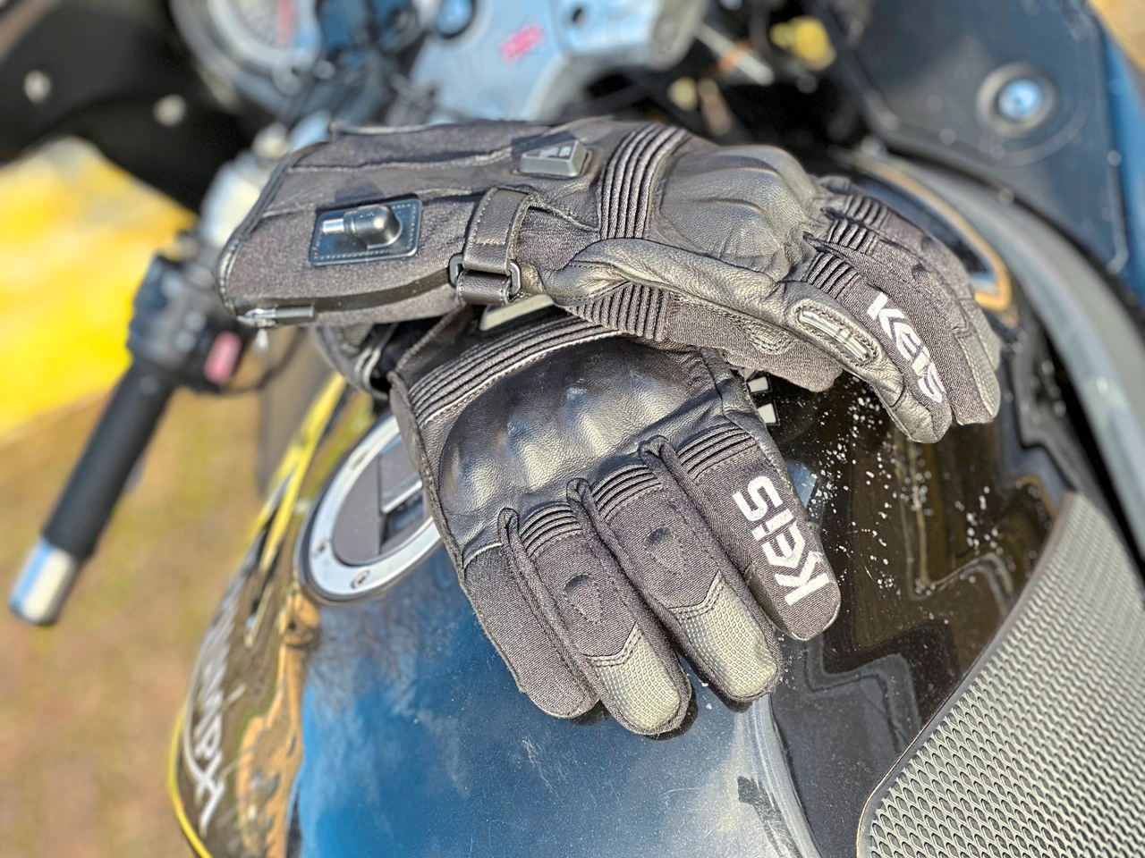 Do heated motorcycle gloves work in extreme cold?